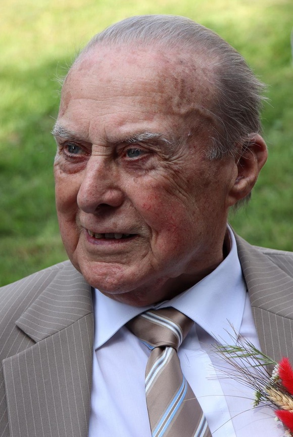 Guy Vangansbek